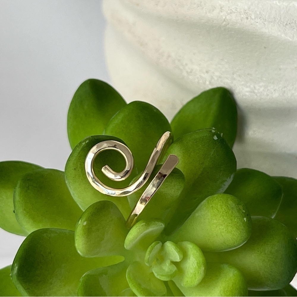 Artisan Jewelers Brass Swirl Ring